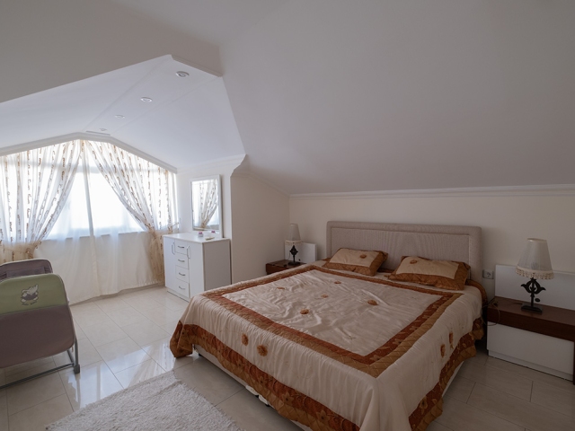 With Sea View Penthouse In The Central Alanya